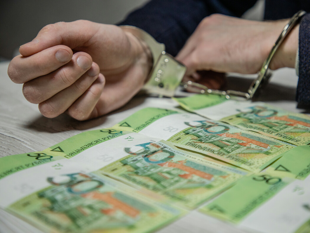 Житель Сморгони похитил у знакомых 900 рублей для ставок в букмекерской конторе