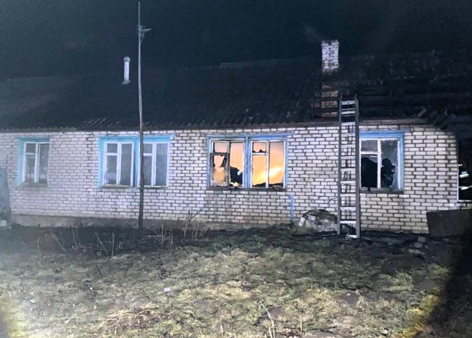 Мужчина в агрогородке Браславского района спас на пожаре двоих