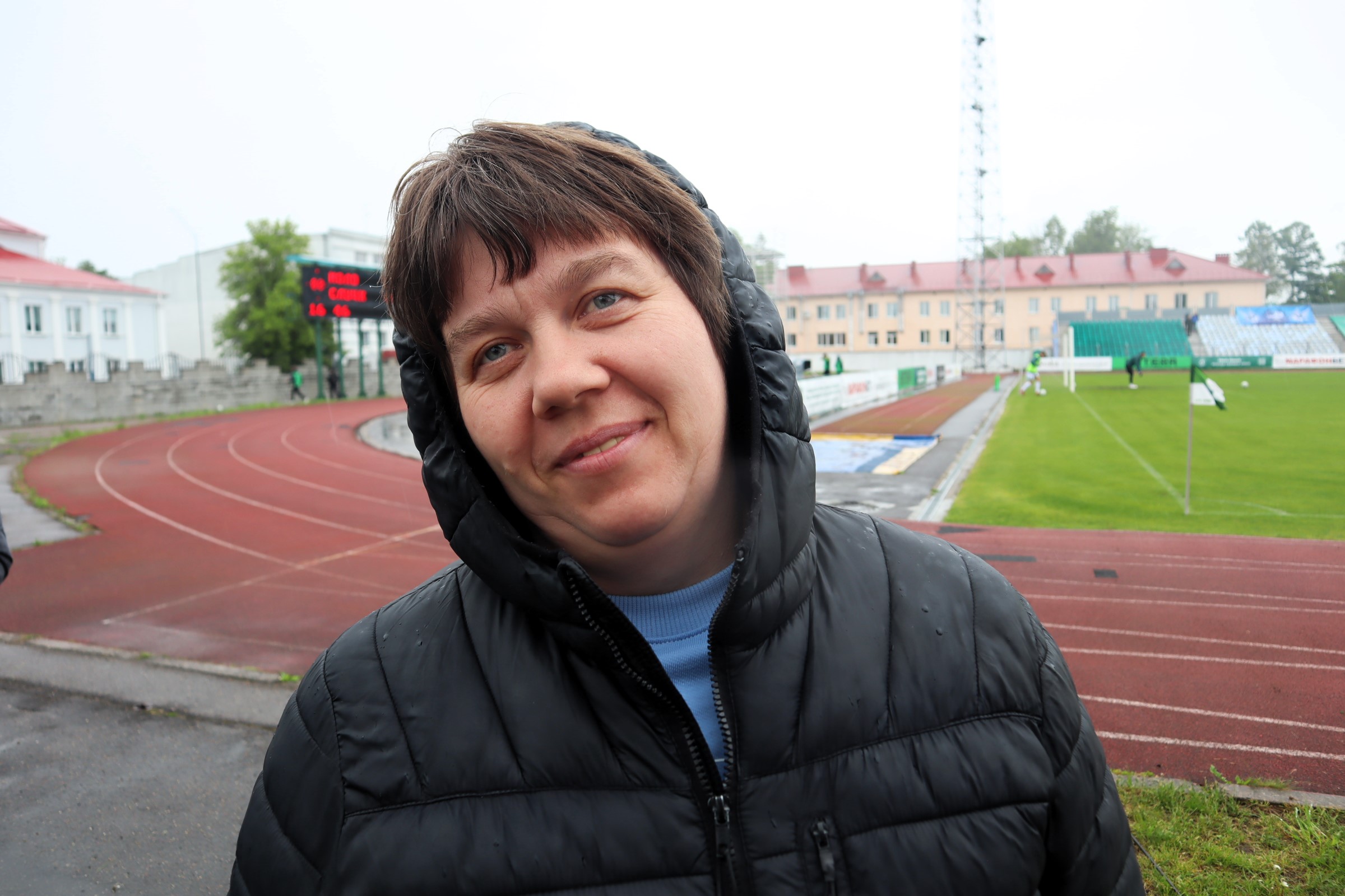 «Молодость не может победить опыт даже в соревнованиях по стоянию в очереди», – уверена мама форварда ФК «Молодечно» Игоря Монича