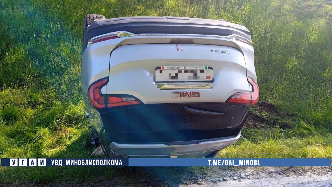 В Молодечненском районе из-за плохого самочувствия водитель выехал на встречку и спровоцировал ДТП