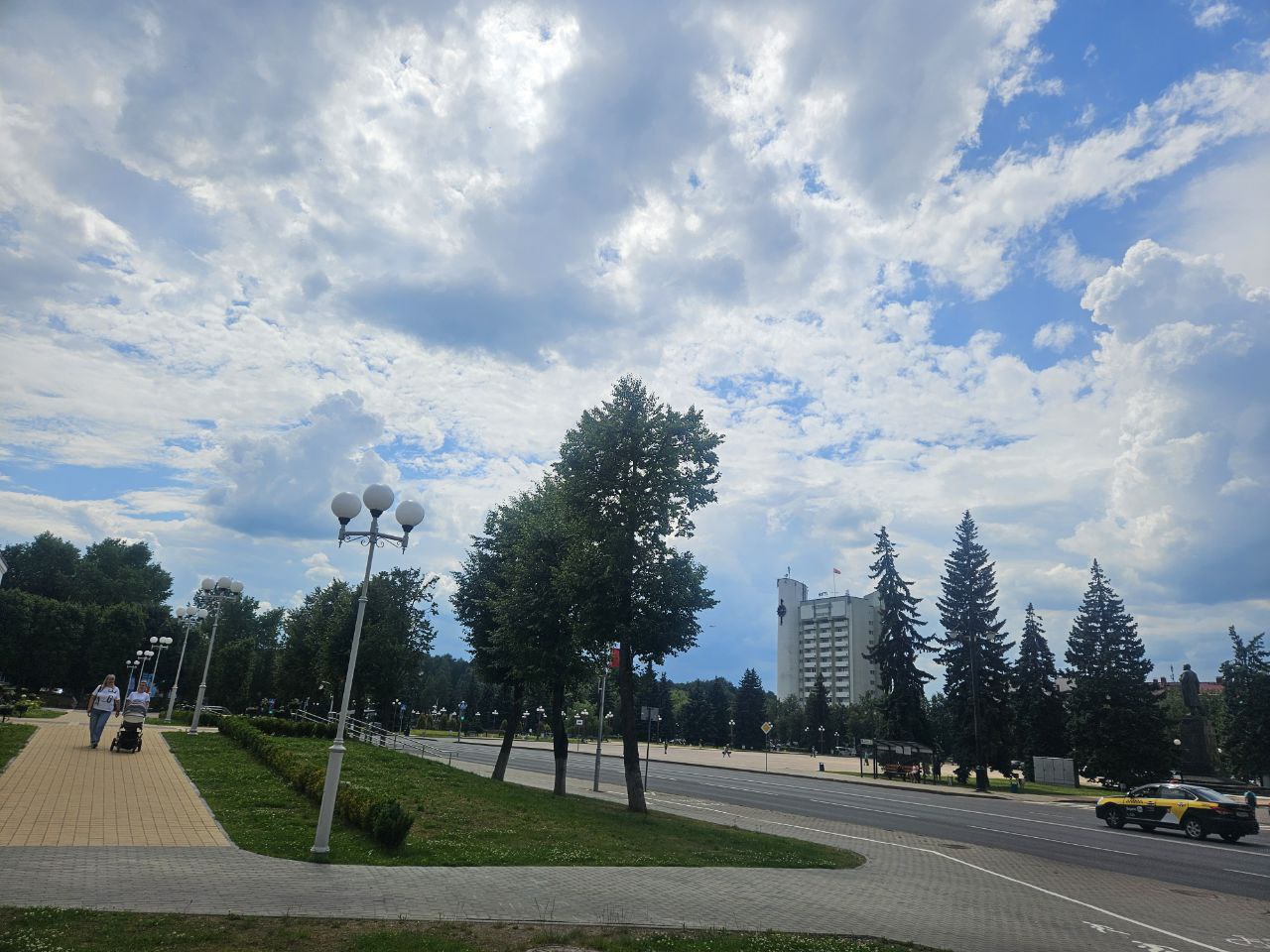 Неустойчивая, с грозами —  погода в ближайшие дни