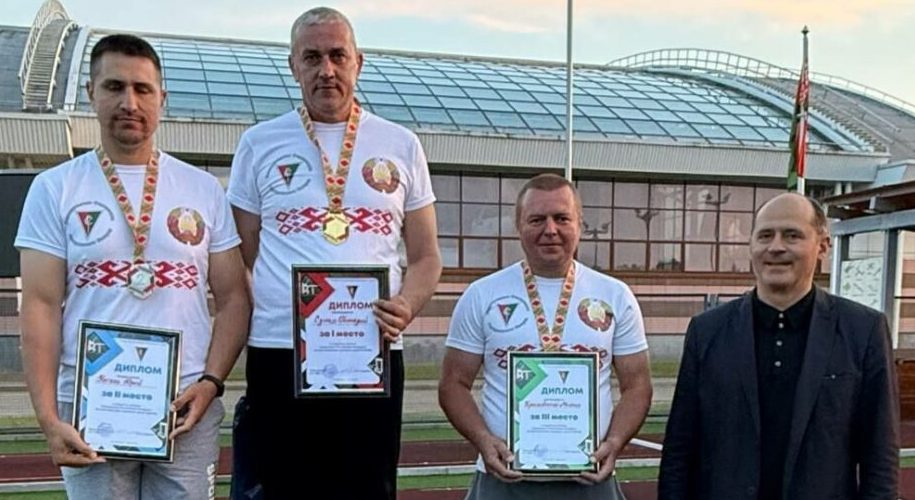 Областные городошники завоевали восемь медалей на открытом чемпионате страны в Молодечно