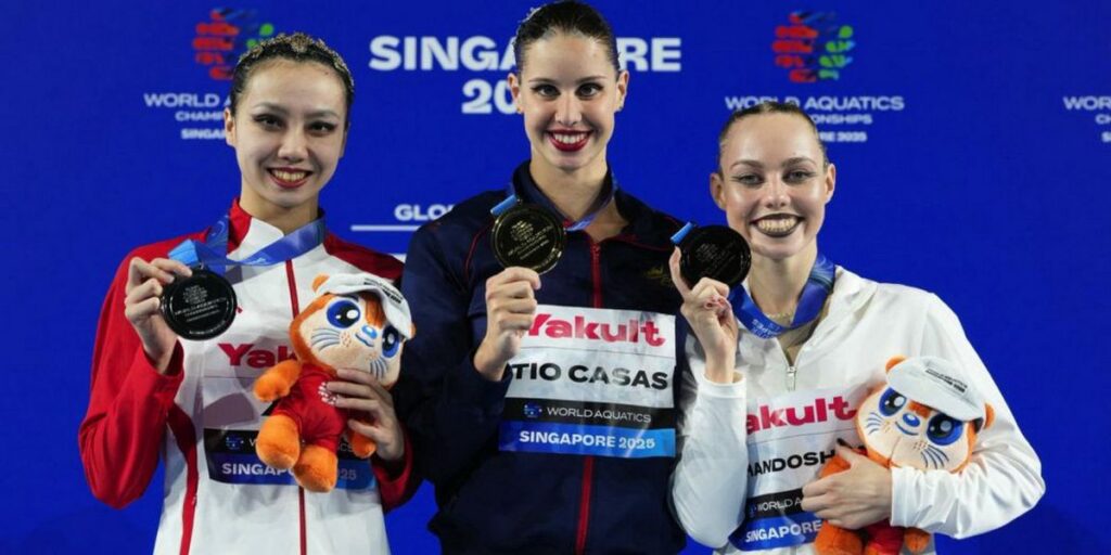 Белорусская синхронистка во второй раз взошла на пьедестал почета чемпионата мира в Сингапуре
