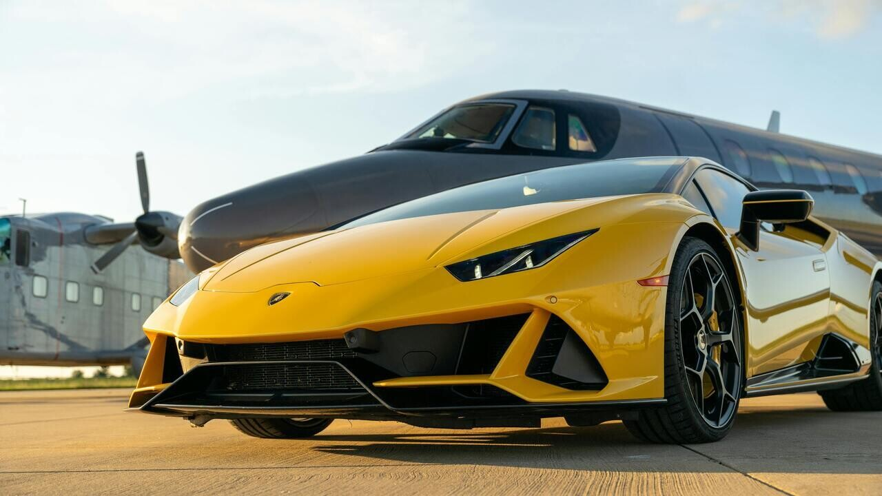 Для владельцев каких легковых автомобилей налог увеличили в 10 раз?