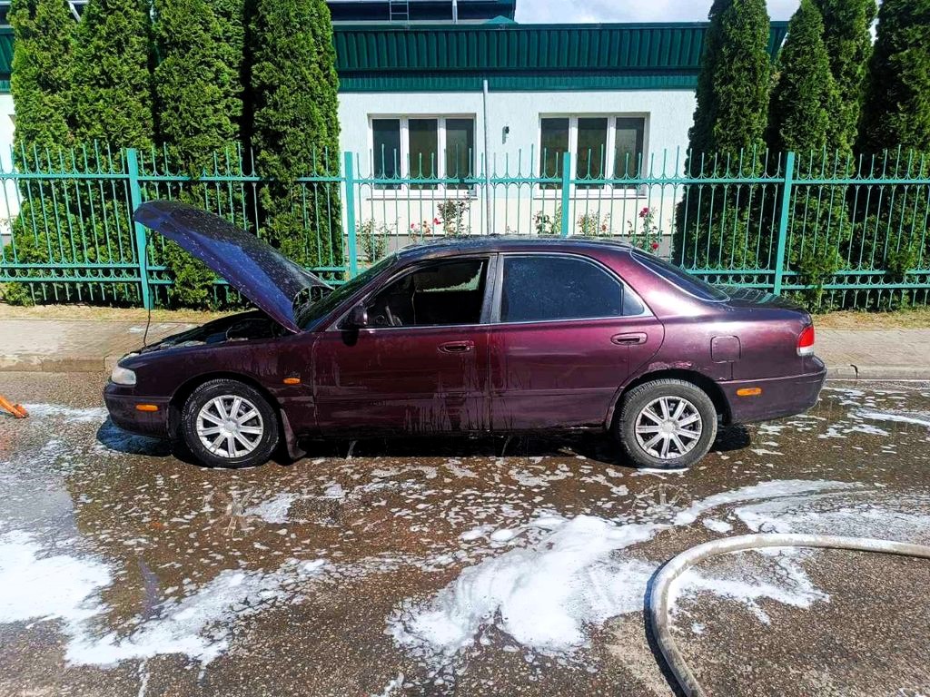 «Мазда» вспыхнула в Сморгони – обгорел салон легковушки