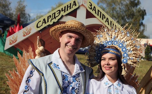 Ретро вумен трио «Розовые розы» выступит 27 сентября в Городке. Смотрим программу праздника «Дажынкi» в Молодечненском районе