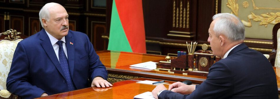 Лукашенко похвалил депутатов за работу с людьми и международное продвижение Беларуси