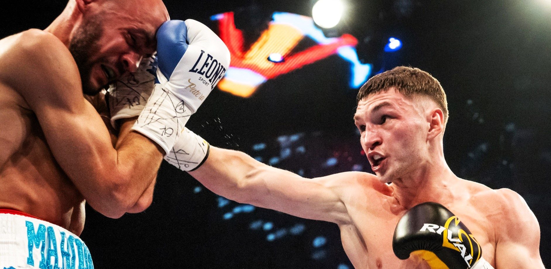 Молодечненская «Оса» Дмитрий Асанов в Канаде ночью подерётся с французско-алжирской «Осой» Дуади