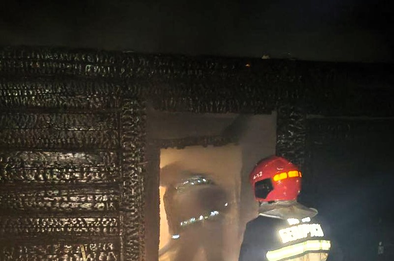 Воложинские спасатели сегодня ночью тушили баню недалеко от райцентра