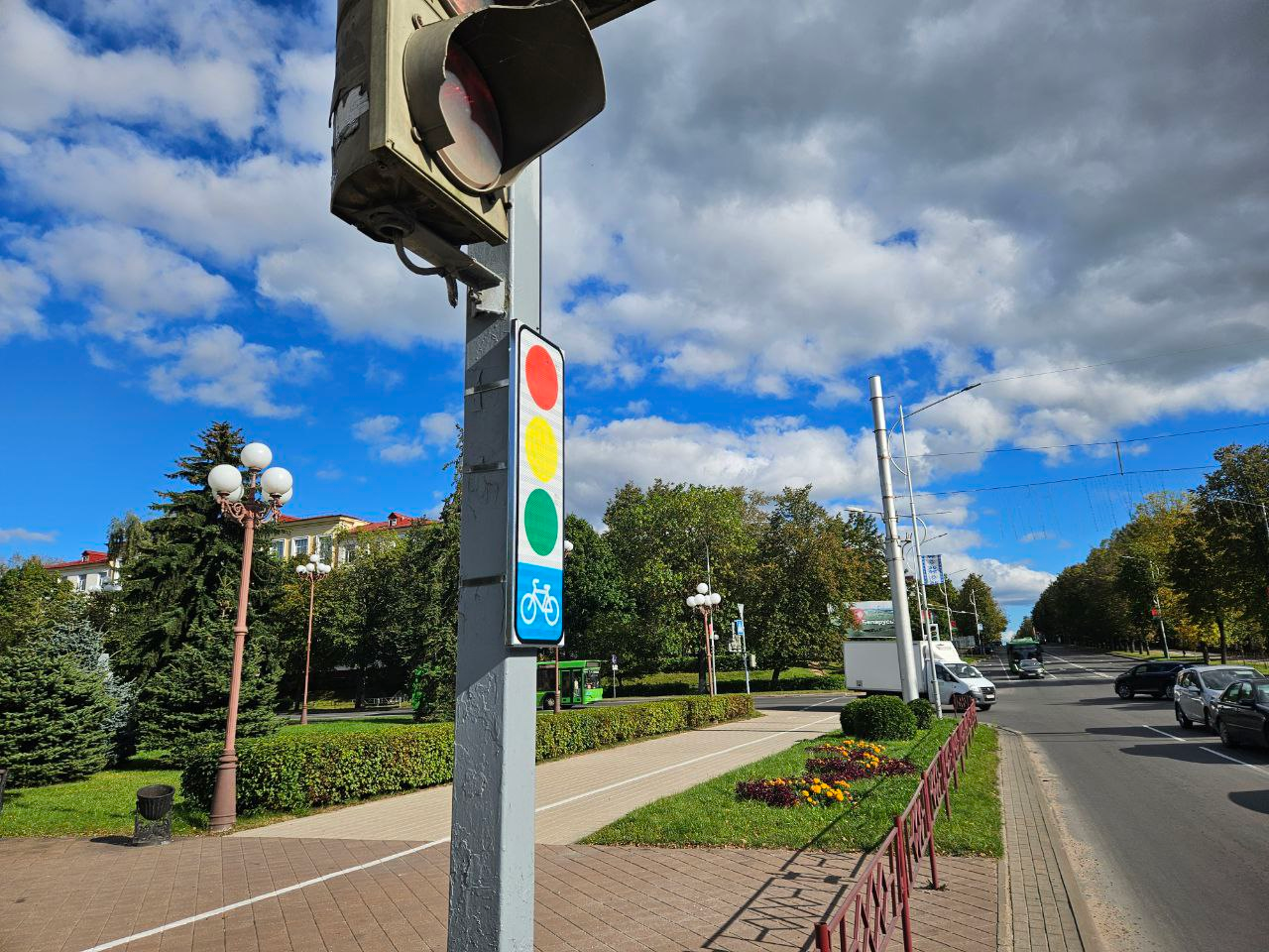В Молодечно появились новые дорожные знаки. Что они обозначают?