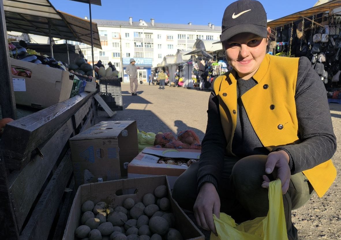 Посмотрели, на сколько в магазине Молодечно картофель дешевле, чем на рынке