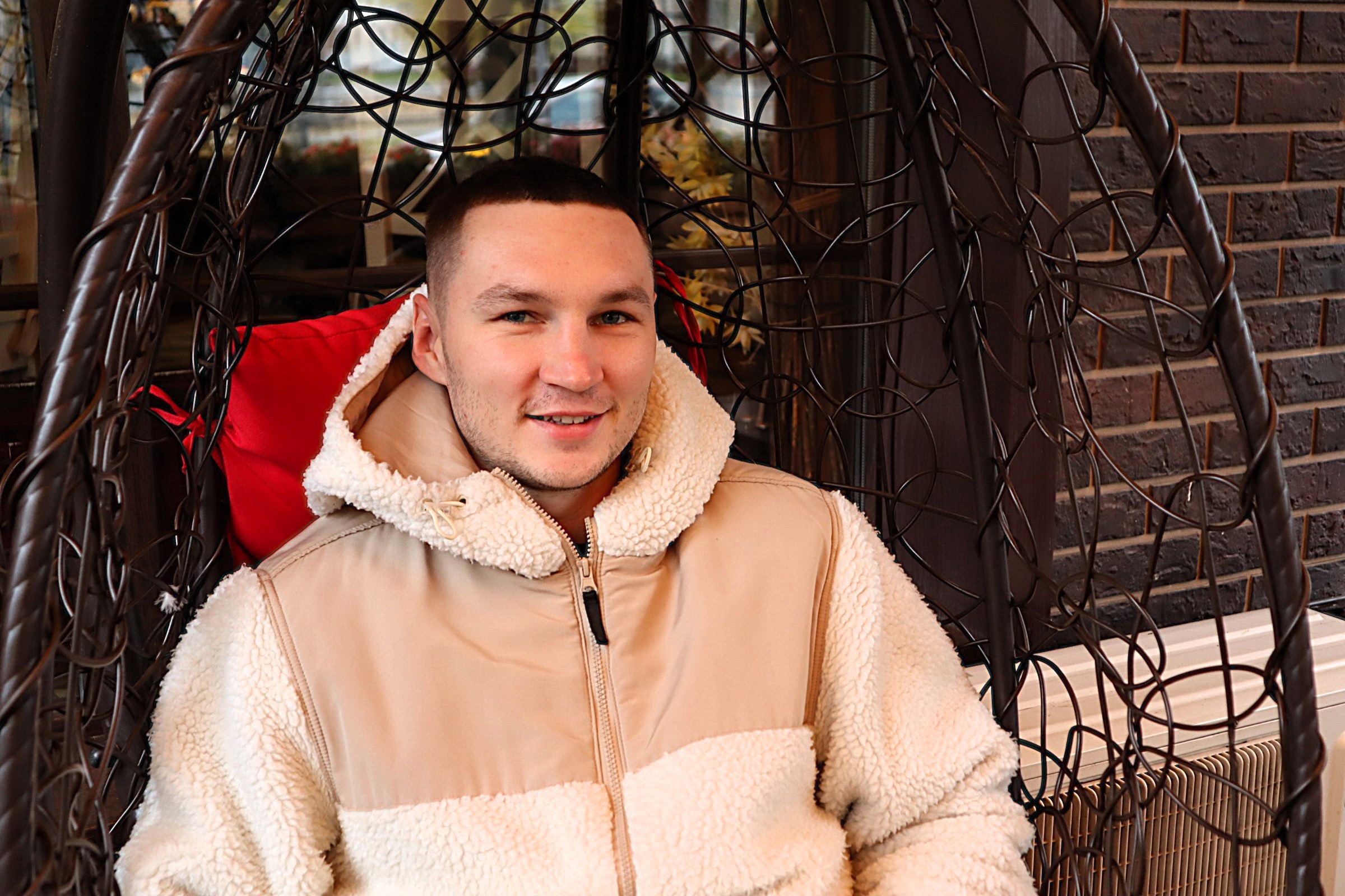 Дмитрий Асанов: «После Дубая мне очень хотелось ощутить атмосферу молодечненской электрички, но маршрутка тоже ничего»