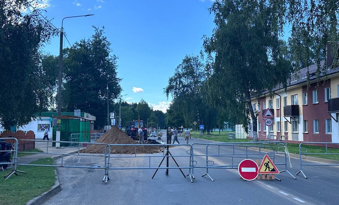 Узнали, когда на участке дороги по 1 Мая в Вилейке обновят дорожное покрытие