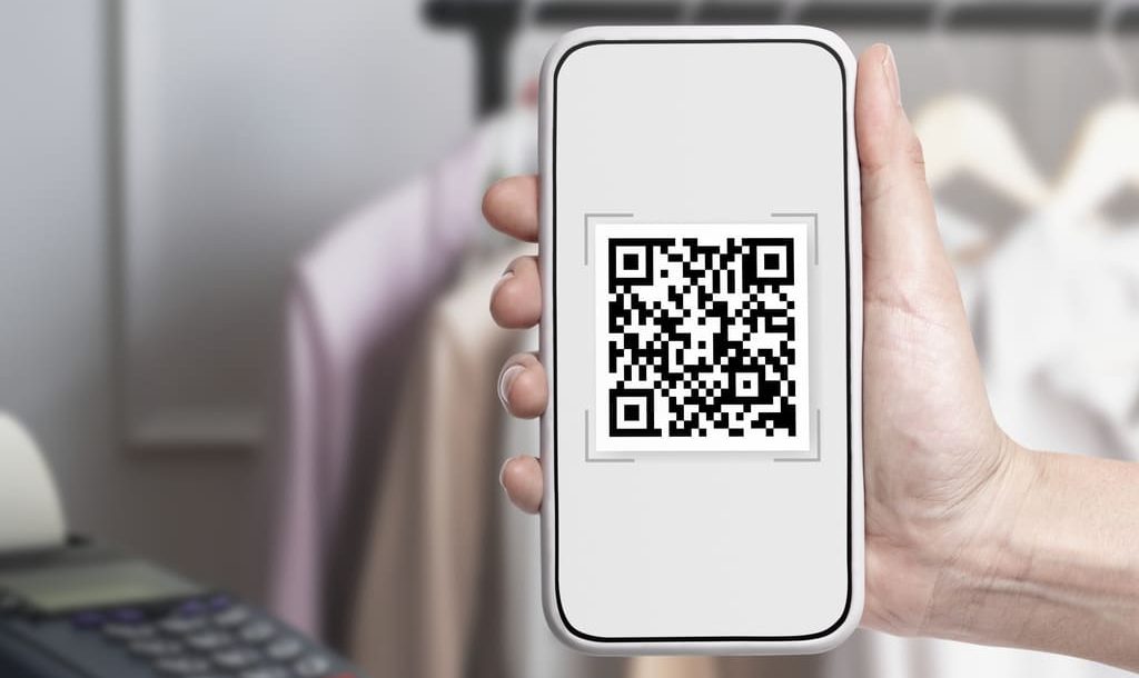 Покупки по QR-коду. Узнали, когда сможем платить одним касанием
