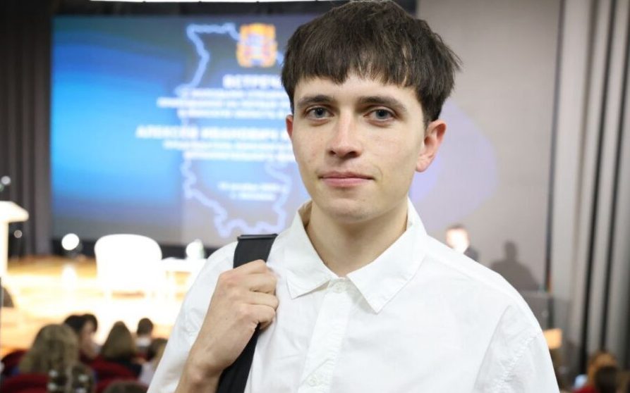«Людей не было, клеил объявления». Как молодой специалист возглавил дальний ФАП в Молодечненском районе