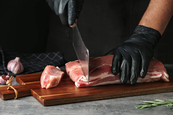Раскрыта схема хищения мяса на сумму свыше 2 тысяч рублей. Что известно?