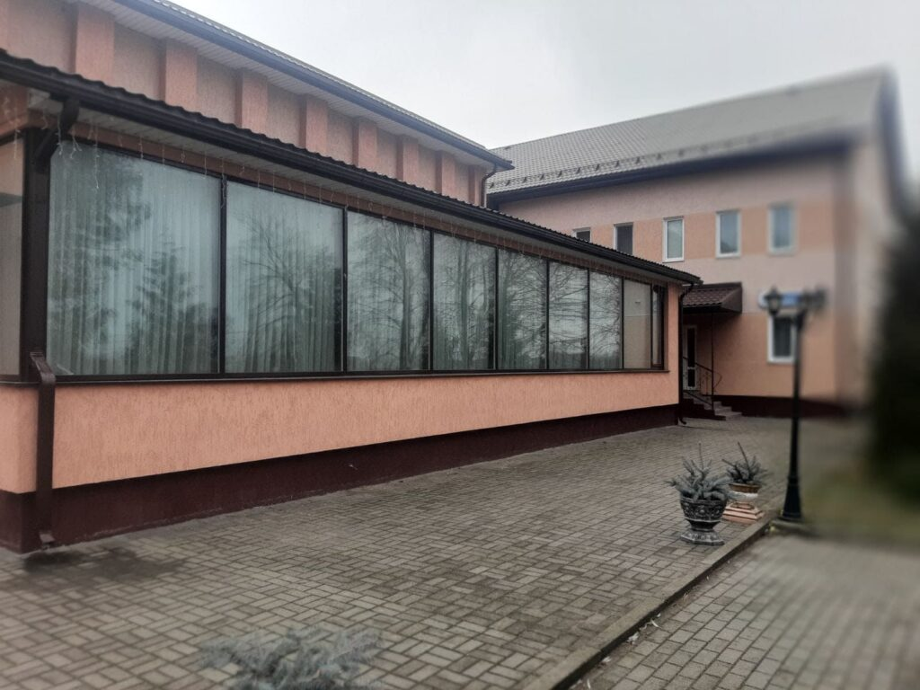 В деревне Тюрли Молодечненского района продается здание почты. Узнали, повлияет ли это на оказание услуг