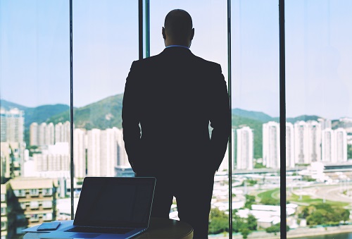 «Газпром» ищет работников. Какие зарплаты предлагают?