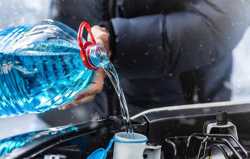 Российскую «омывайку» для авто запретили продавать в Беларуси