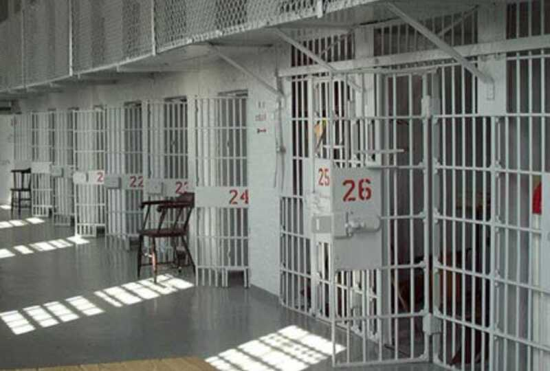 В Милане заключённый 4-й раз сбежал из тюрьмы строгого режима. Его прозвали королём побегов