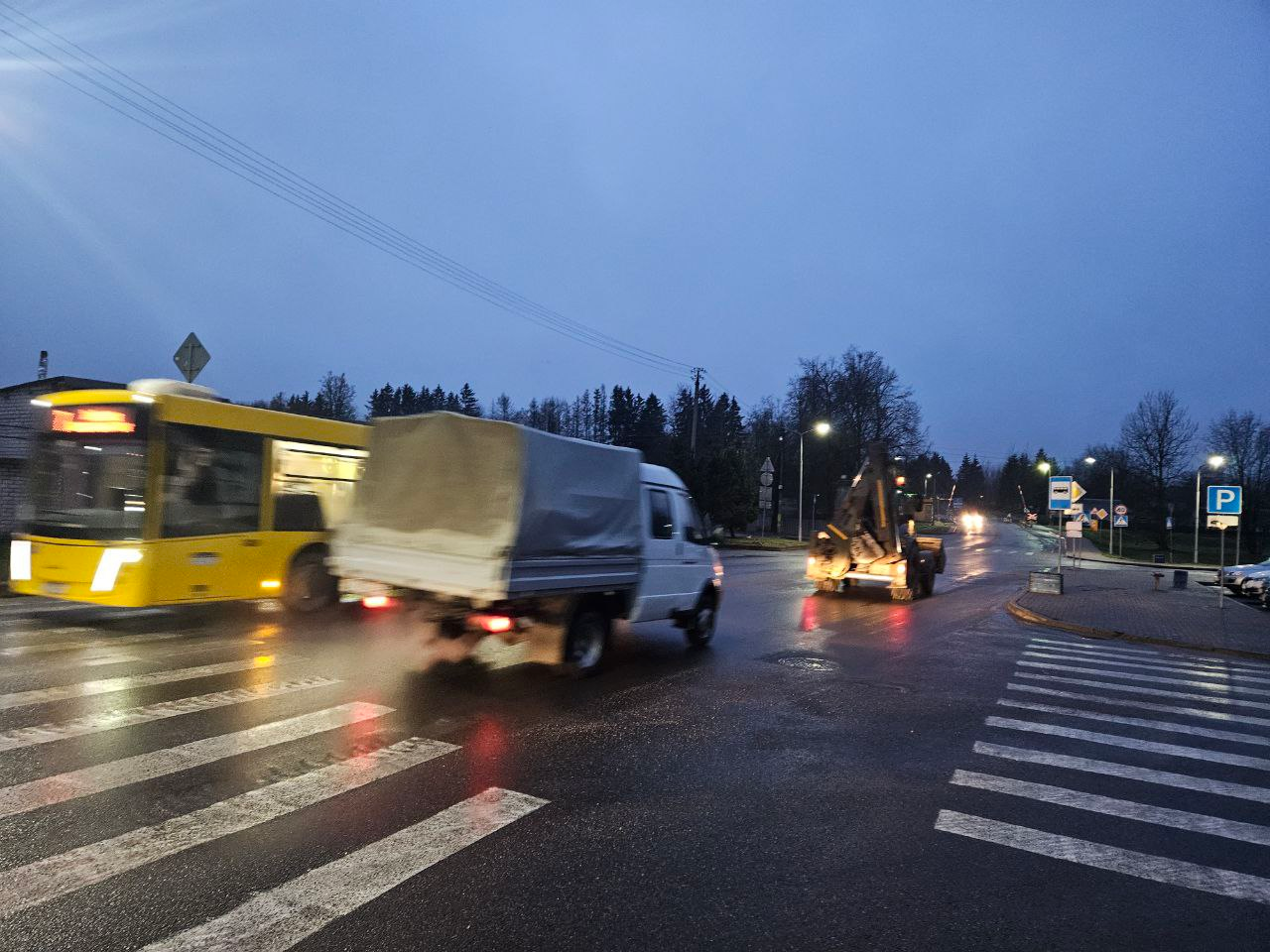 Молодечненцам не нравится автобусная остановка. Разбираемся, что с ней не так