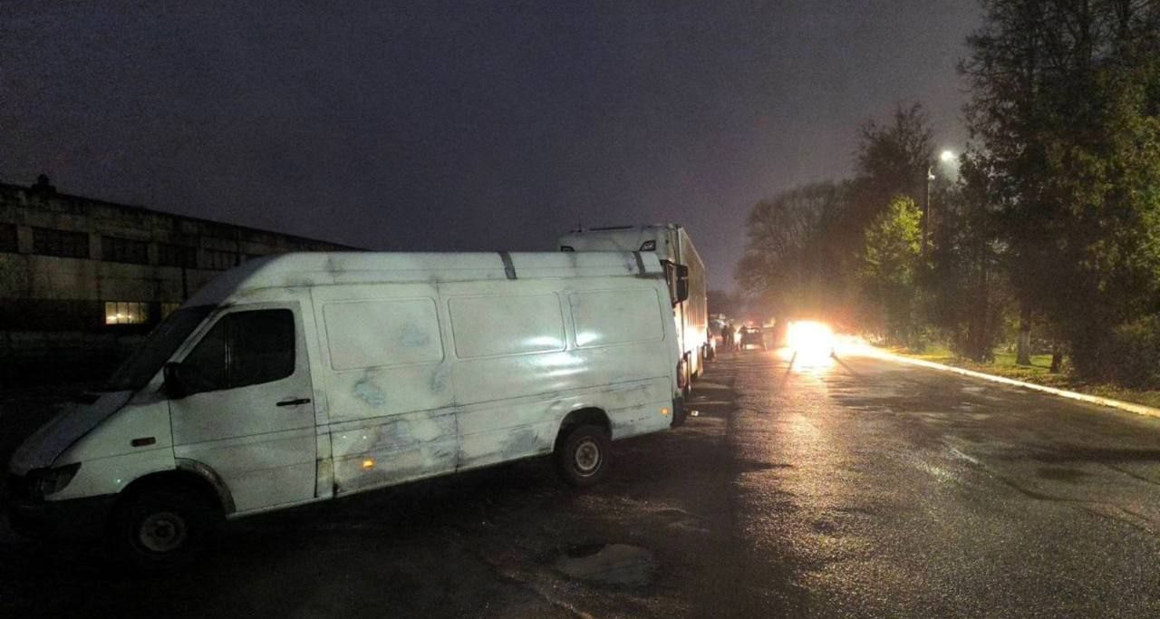 В Дзержинском районе под колесами авто погиб пешеход