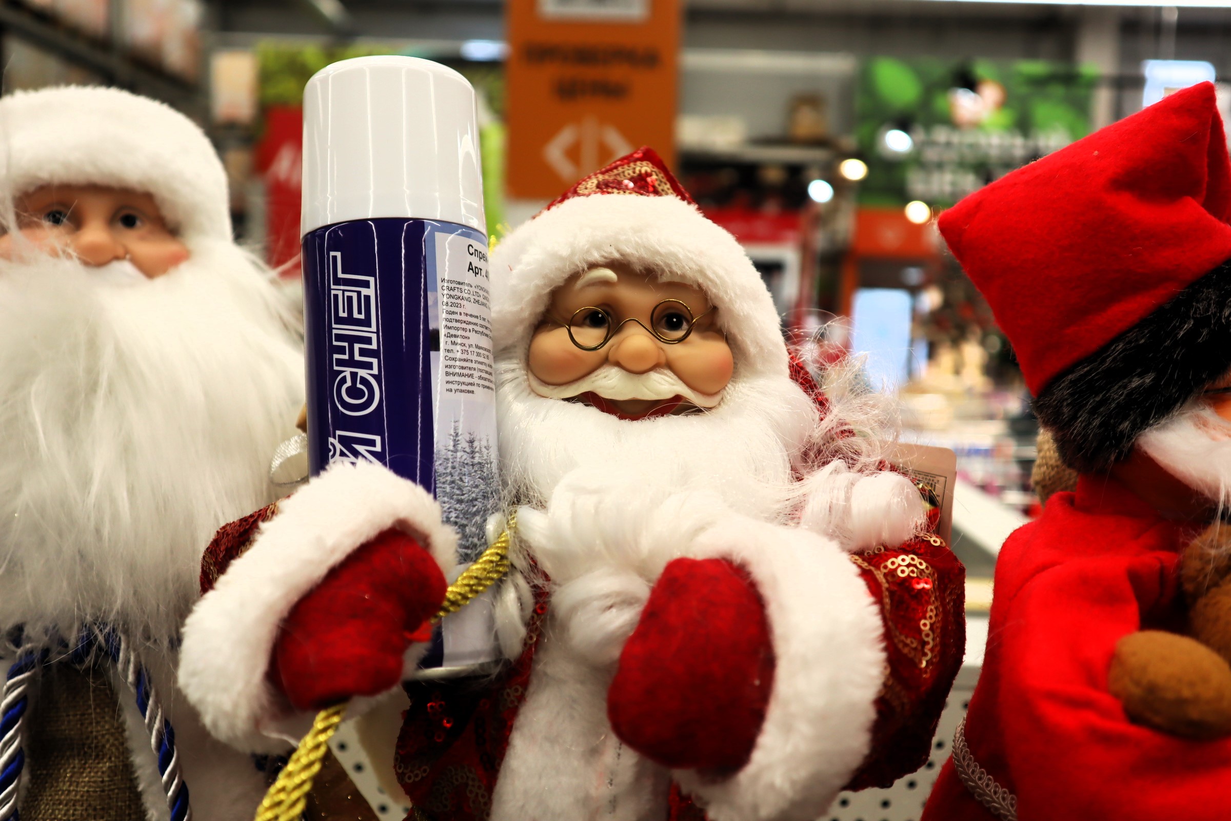 Вёдрами снег не продают. Журналист решил зимой купить снега в Молодечно. Что из этого вышло?