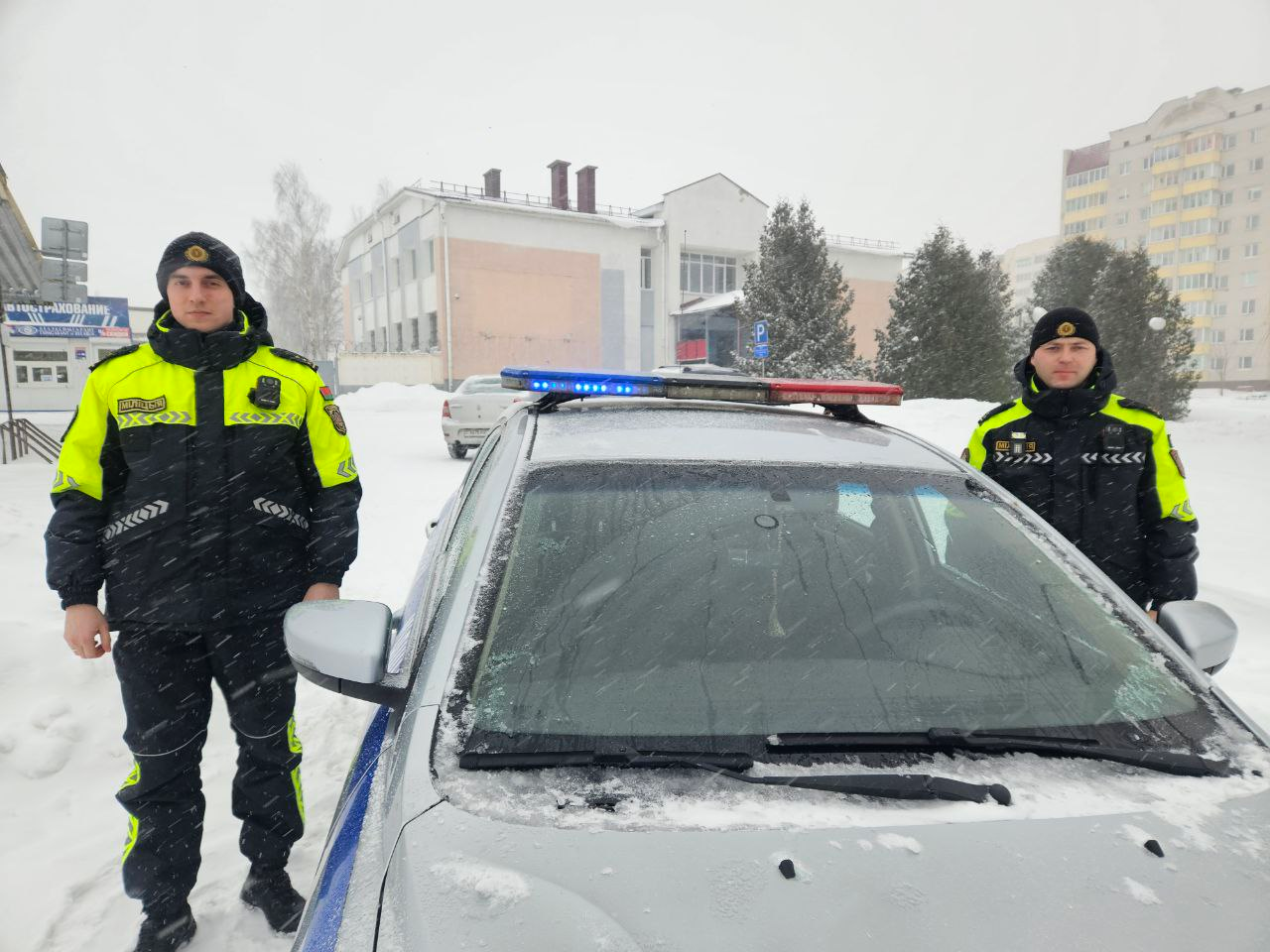 Узнали в ГАИ особенности зимнего вождения и помогают ли водители друг другу