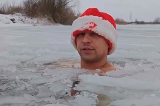 Самое оригинальное поздравление с Новым годом — от Сергея