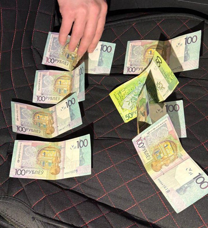 За получение 6,5 тысячи рублей взятки задержан заместитель руководителя учреждения образования