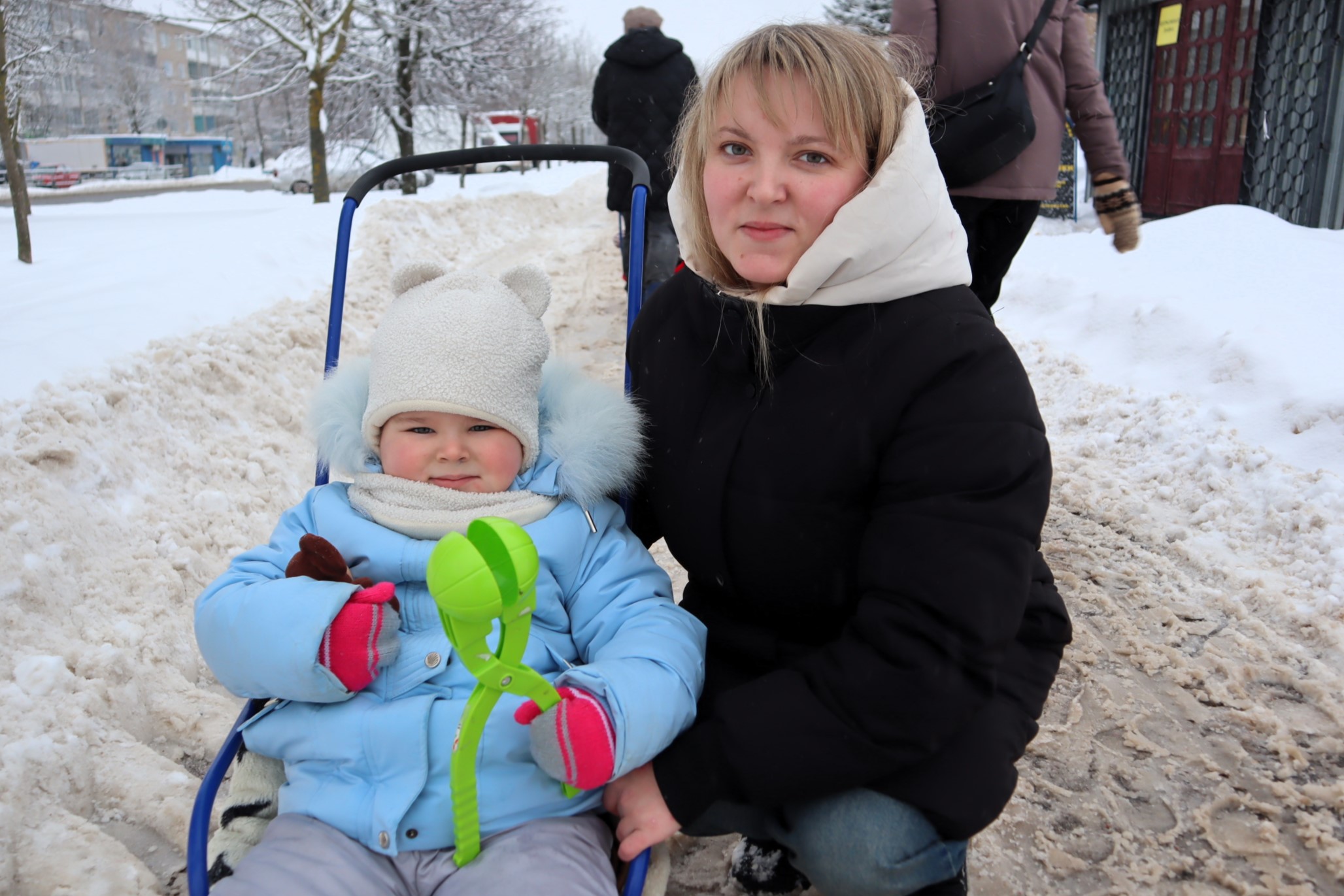В Молодечно санки подешевели, а тюбинги расхватали даже бракованные