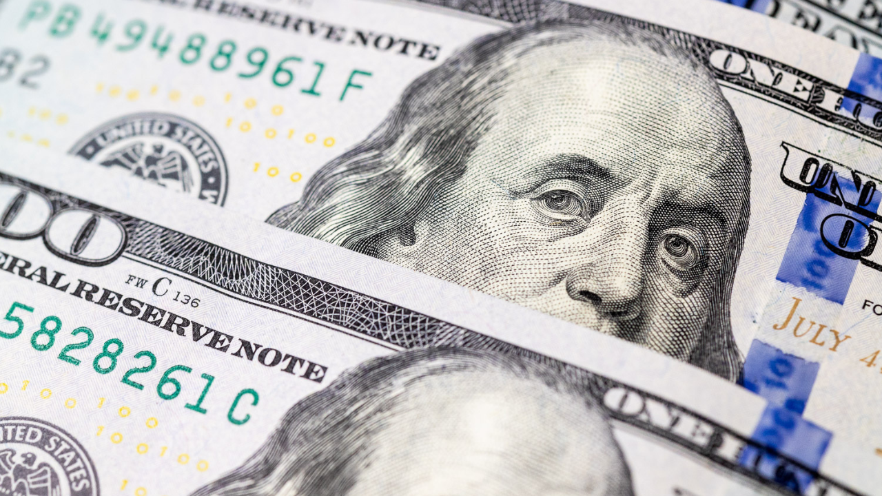 Доллар переходит в стадию роста? Прогноз по валютам в феврале