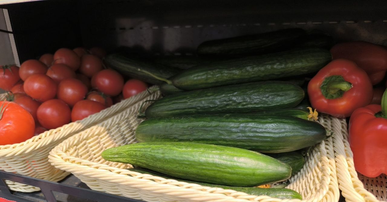 Посмотрели цены на огурцы в магазинах Молодечно