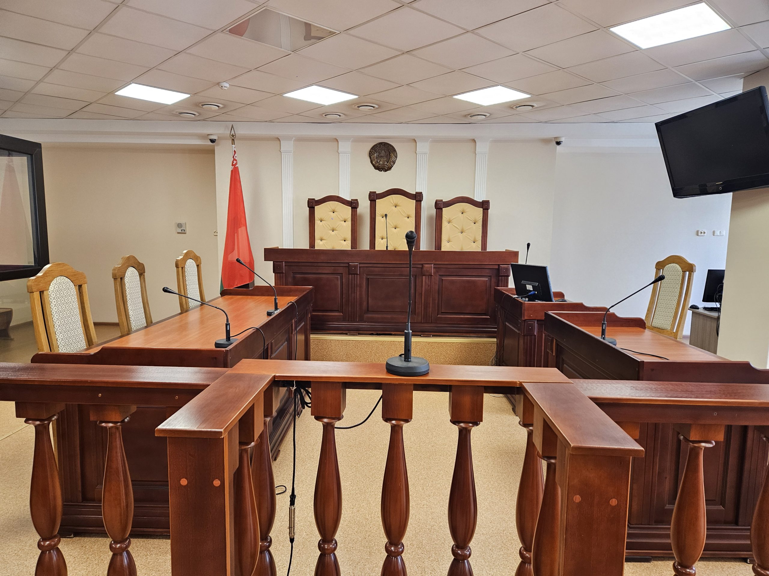 В Гродно предприниматель хотел скрыть от налогов почти миллион рублей и использовал для этого родственников