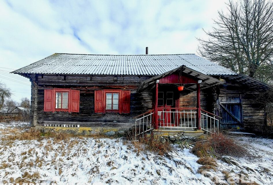 Дом с русской печкой на берегу Западной Березины продаётся дешевле 20 тысяч долларов