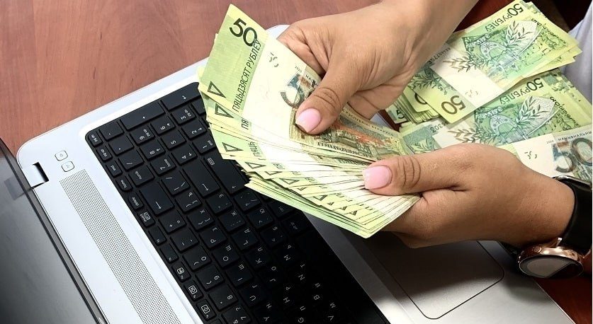 Руководитель общественной организации в Гродненской области незаконно присвоила 18 тысяч рублей