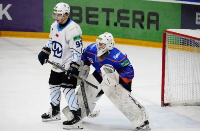 Молодечненские хоккеисты победили в играх с "Локомотивом"