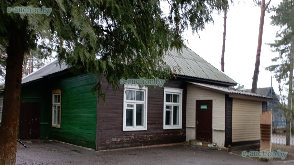 Здание спортзала-библиотеки в Браславе продают на аукционе