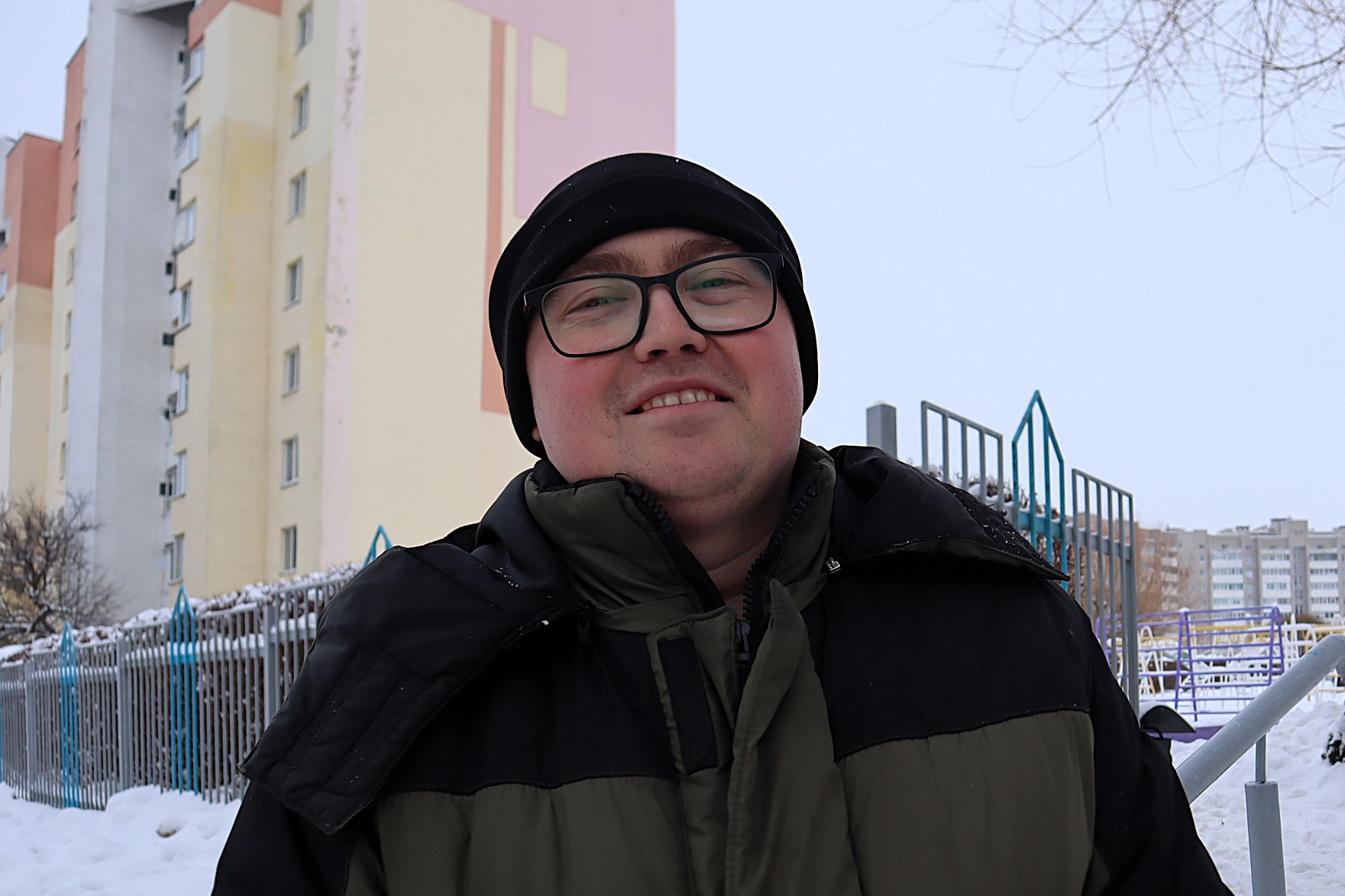 Молодечненцы передают приветы друзьям, с которыми ходили в школу