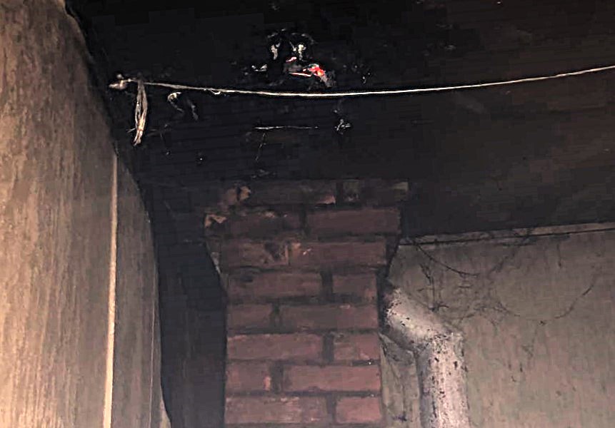 Огонь повредил потолок кухни частного дома в Докшицком районе