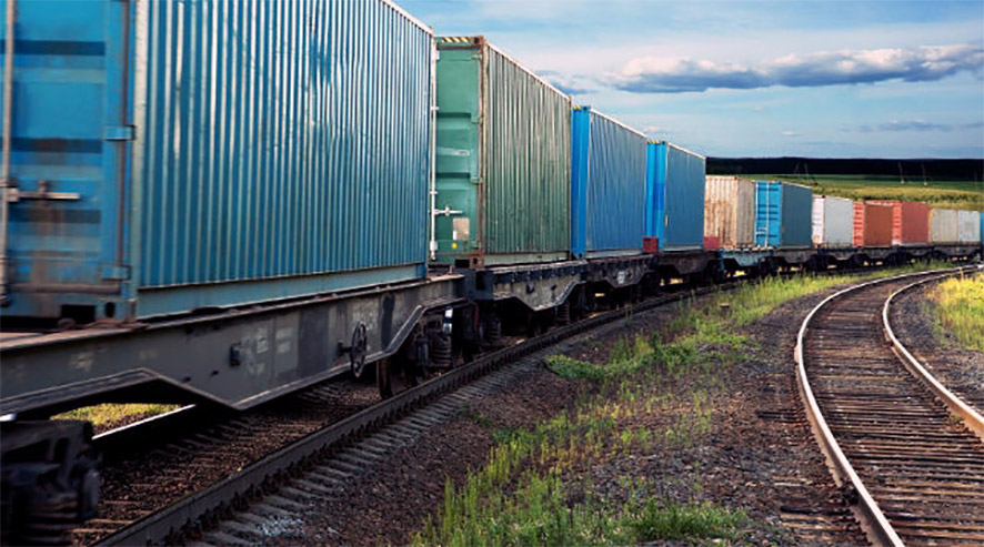 Работник Белорусской железной дороги получил взятку в 2,8 тысячи евро за организацию стоянки грузовых поездов