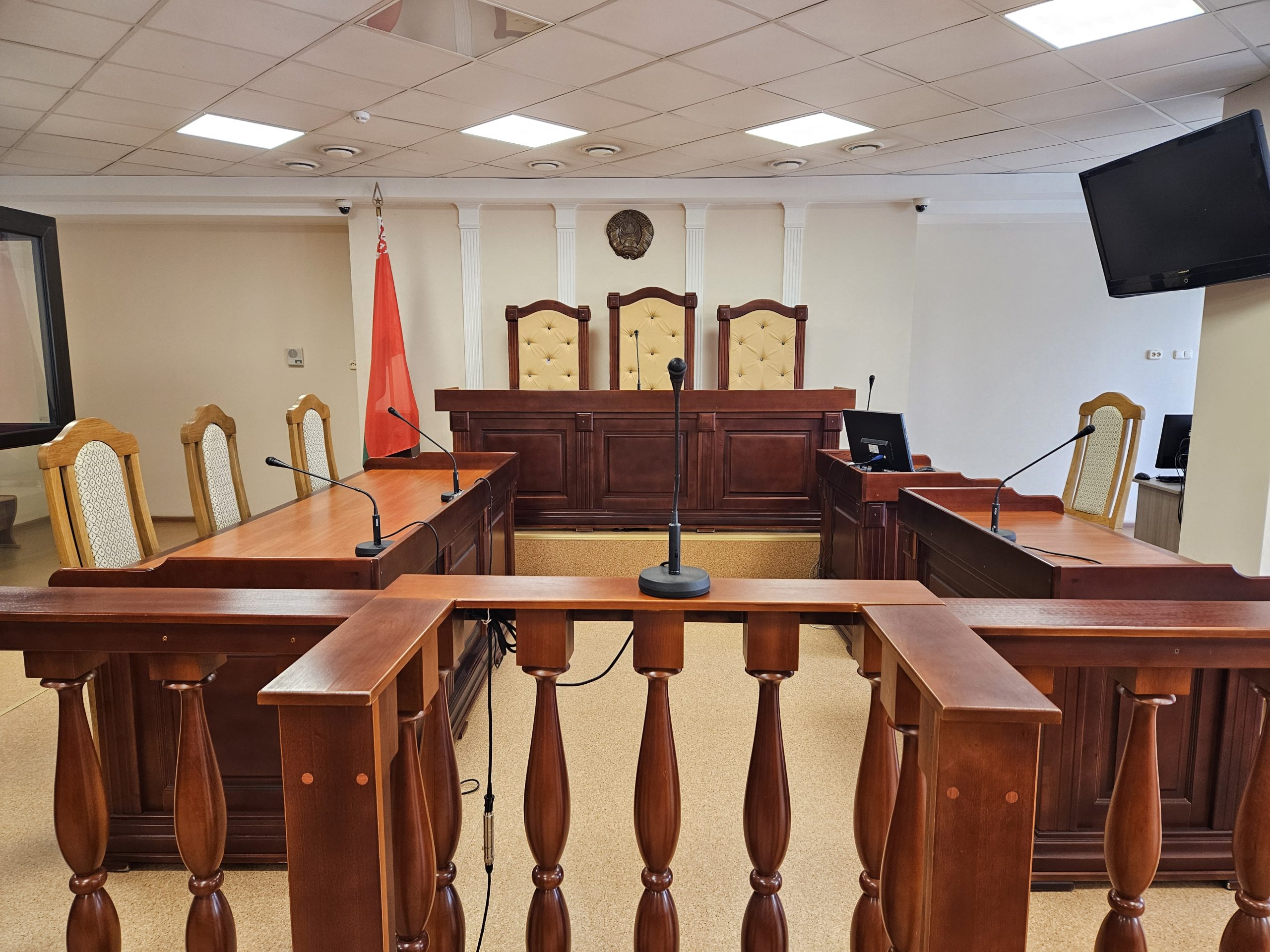 В Молодечно суд вынес приговор мужчине, который заступился за отца и избил друга своего брата