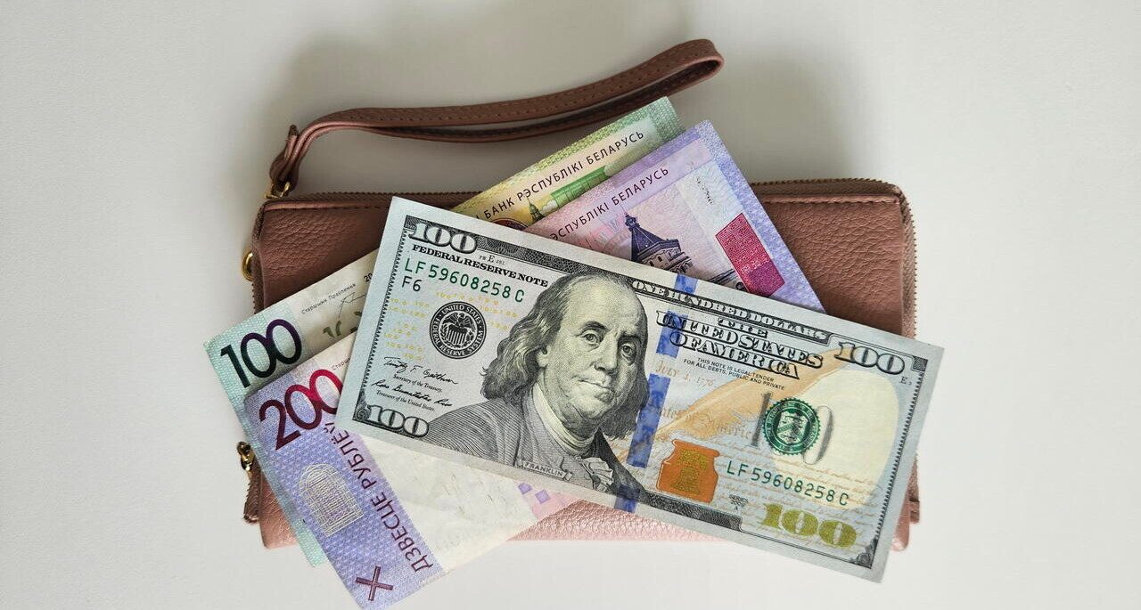 Доллар приближается к 3 рублям - прогноз по валютам на вторую половину марта
