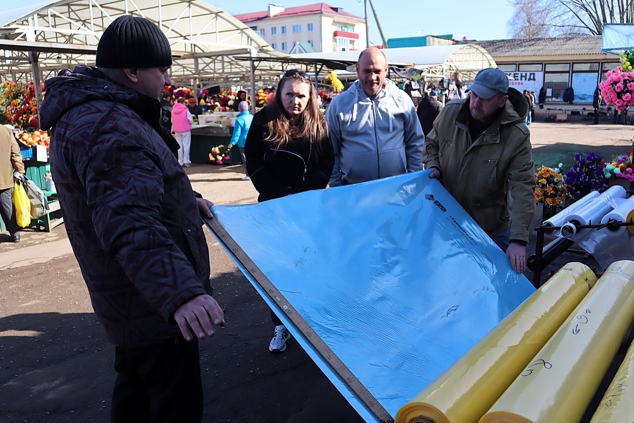 Посмотрели, почём на рынке в Молодечно то, что нужно для дачи