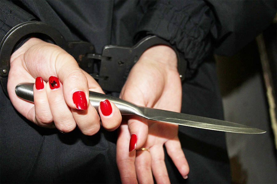 3,5 года проведёт в колонии общего режима молодечненка, которая ударила ножом своего сожителя во время совместного ужина