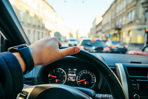 В Минской области раскрыли махинации с продажей BMW и Mercedes