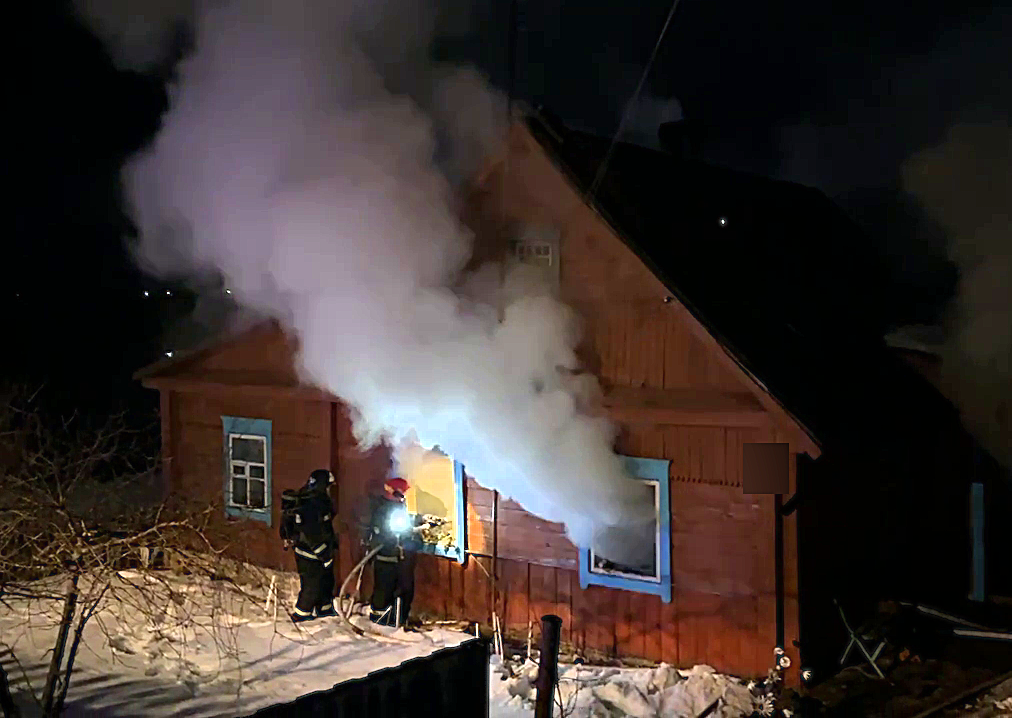 Пенсионерку нашли мёртвой на пожаре в Глубоком