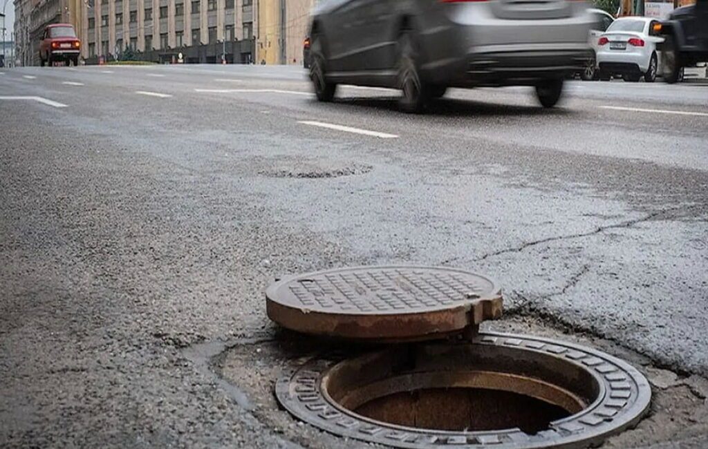 Увидел открытый люк — позвони в 115