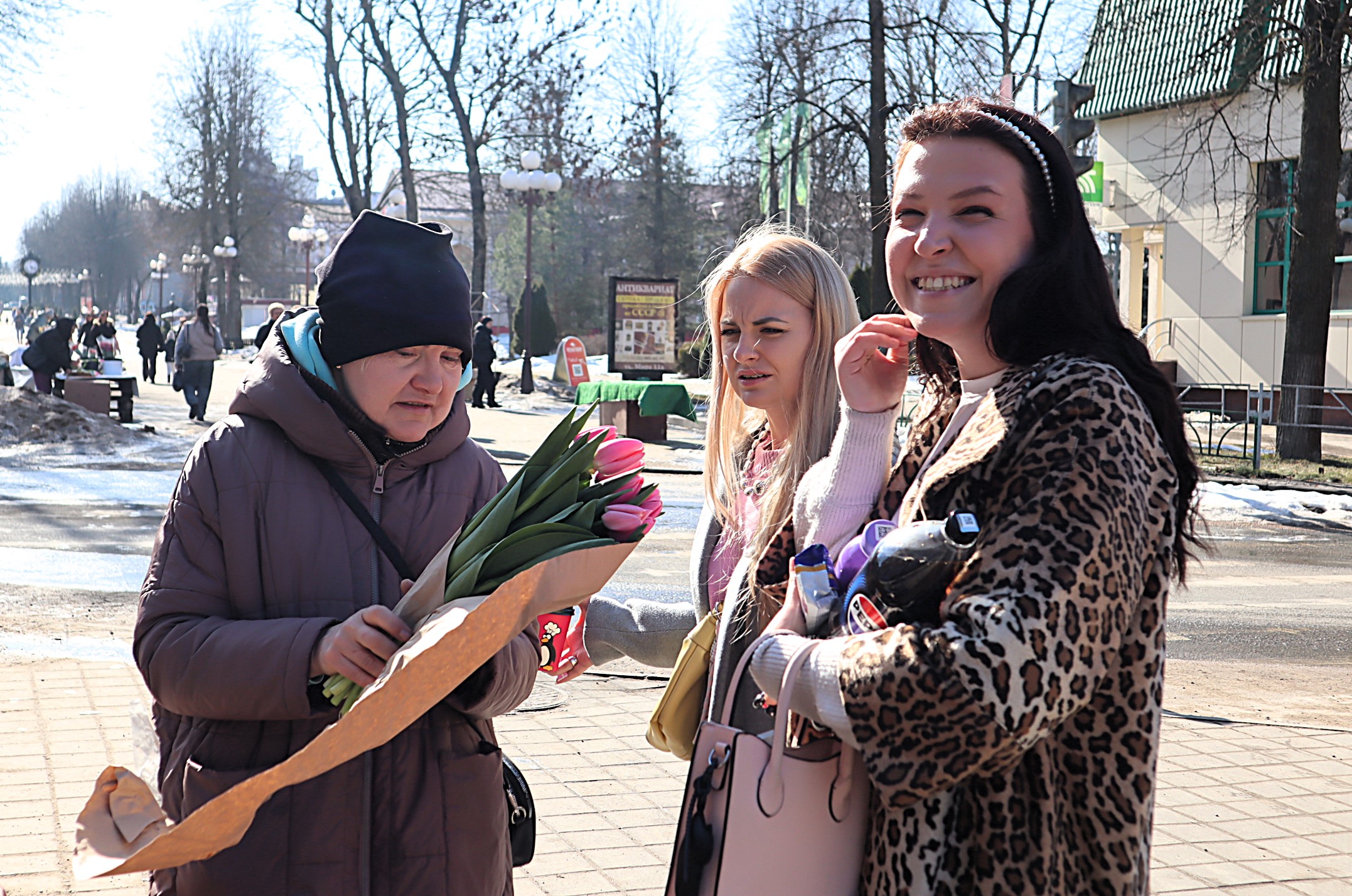 9 марта в Молодечно цена на тюльпаны упала ниже закупочной стоимости