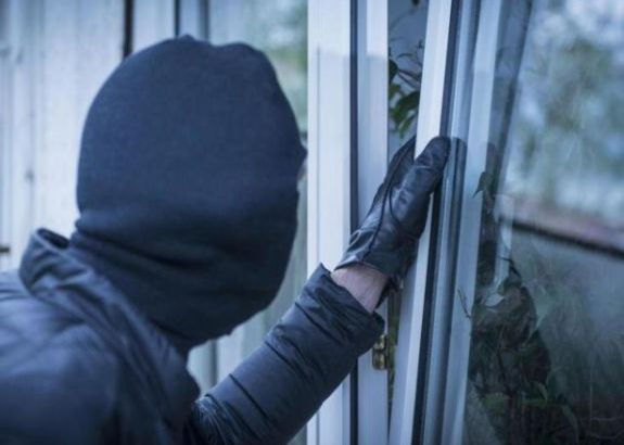 В Воложинском районе «свой человек» обокрал знакомого на 5 тысяч рублей